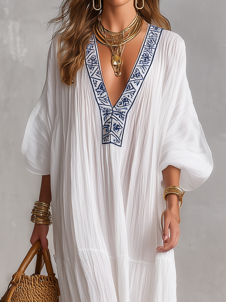 Amparo™ | Vestido caftán maxi blanco bordado bohemio con escote en V