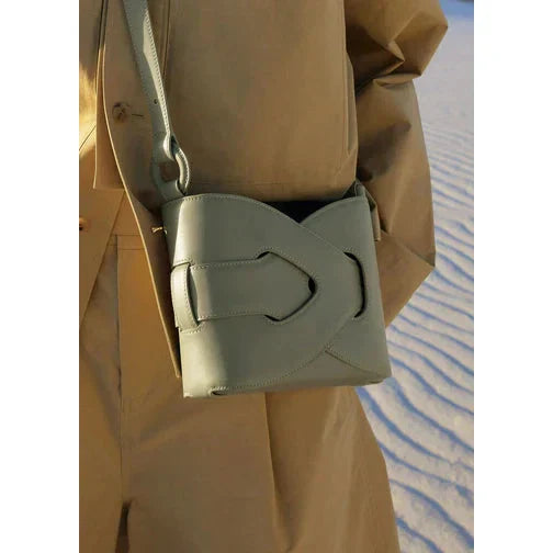 Vera Handbag