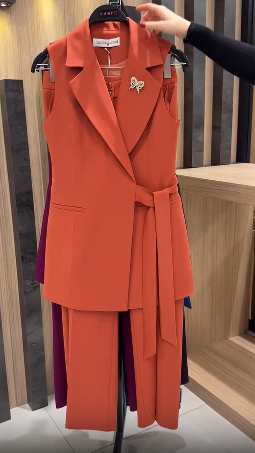 Valentina | Conjunto Elegante Sin Mangas