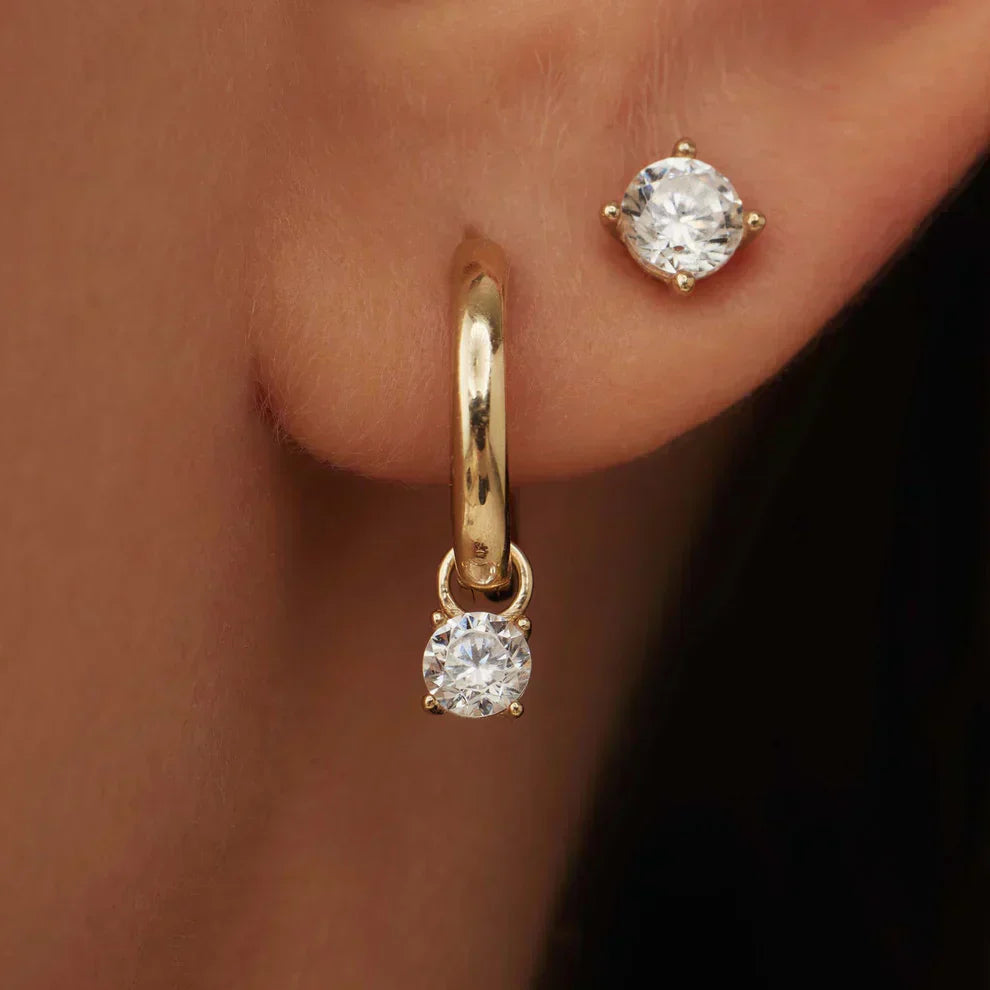 Amarissea | Aros de Piedra Moonbeam en Oro de 14k