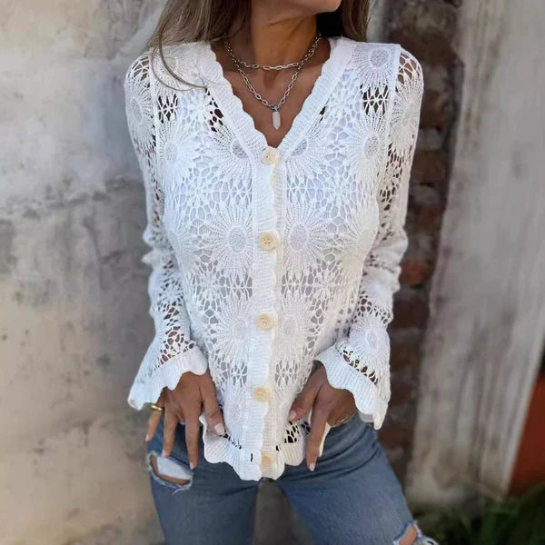 Mercedes™ | Blusa de encaje con cuello en V y manga larga